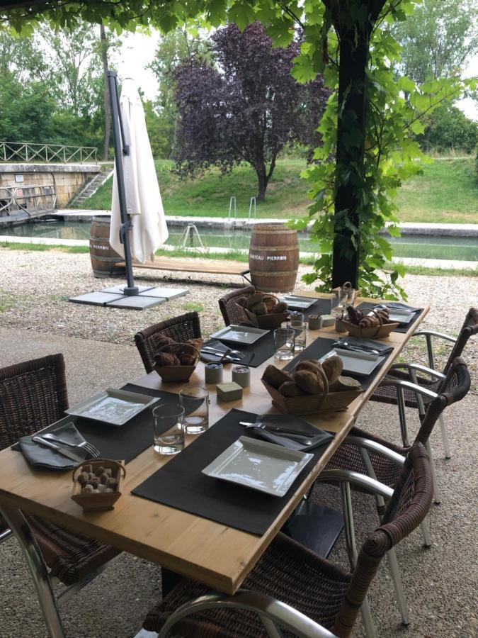 L'Ile Aux Bateaux Bed & Breakfast Buzet-sur-Baise Exterior photo